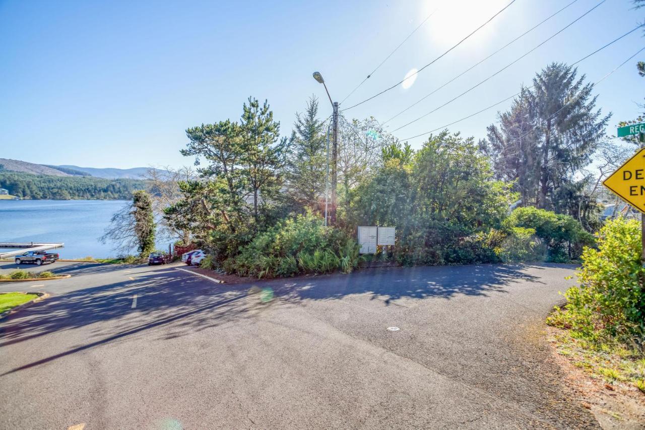 Regatta Park Lake House Lincoln City Dış mekan fotoğraf