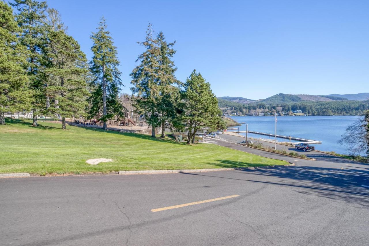 Regatta Park Lake House Lincoln City Dış mekan fotoğraf